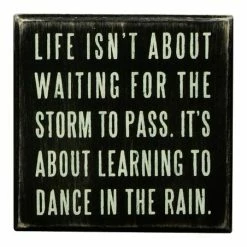 New ❤️ Primitives By Kathy Black 'Dance In The Rain' Box Sign ✔️